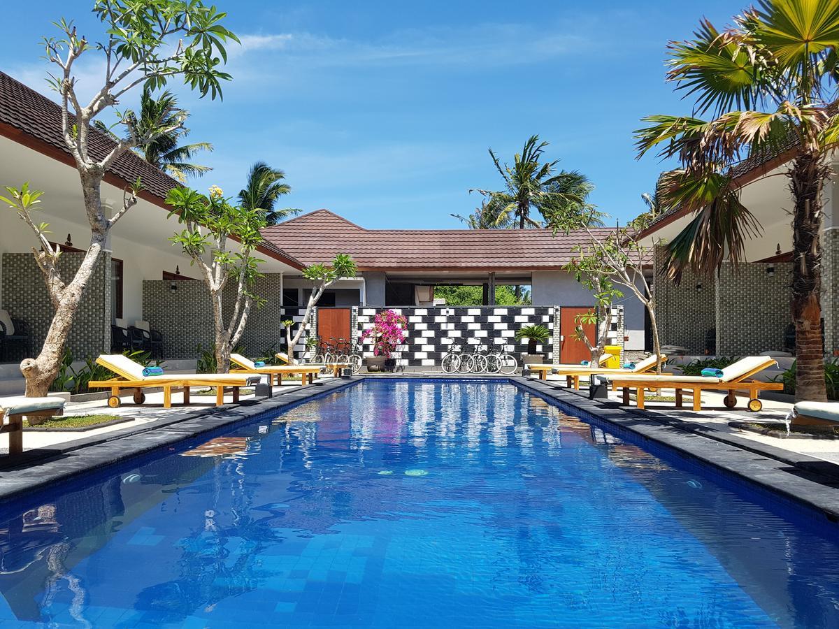 Villa Pine Tree Gili Trawangan Exterior foto