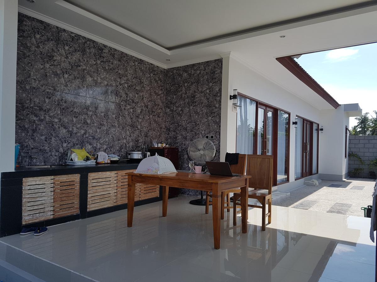 Villa Pine Tree Gili Trawangan Exterior foto